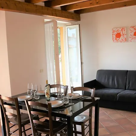Ferrari Aparthotel 4*