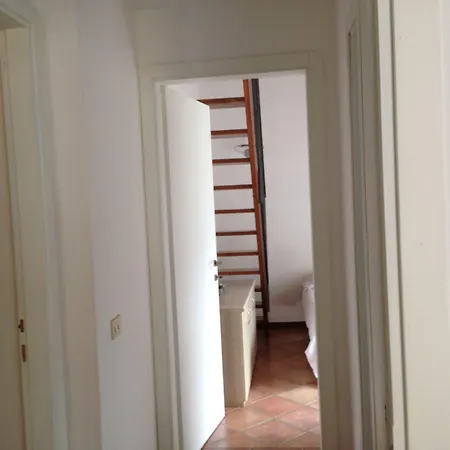 מלון דירות Ferrari קנוביו