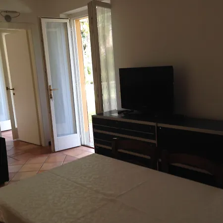 Ferrari Aparthotel 4*