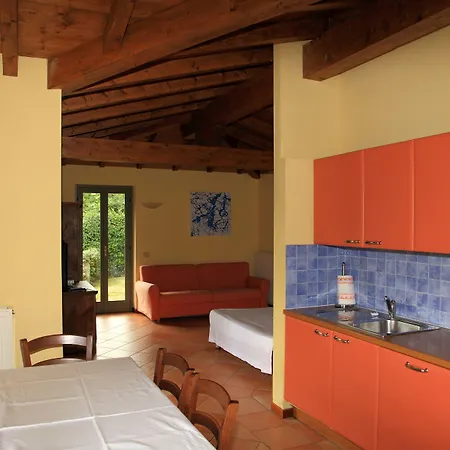 Ferrari 4* קנוביו