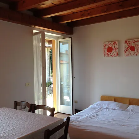 מלון דירות Ferrari 4*