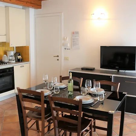 Apart Otel Ferrari 4*